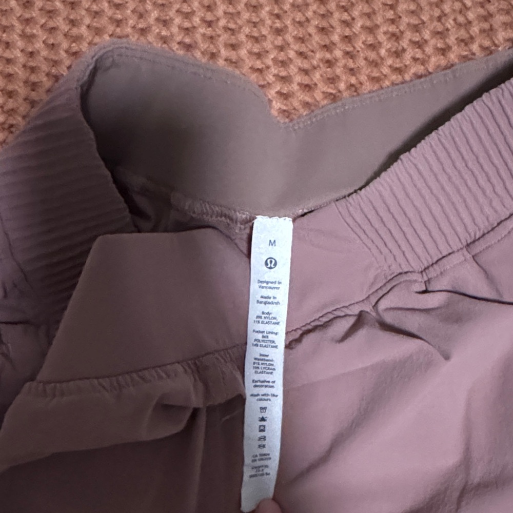 lululemon athletica Mauve Wide Leg Pants - Picture 3 of 3